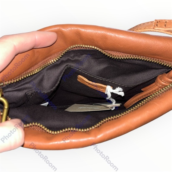 Madewell Puff Leather Crossbody Bag NWT - Picture 2 of 6